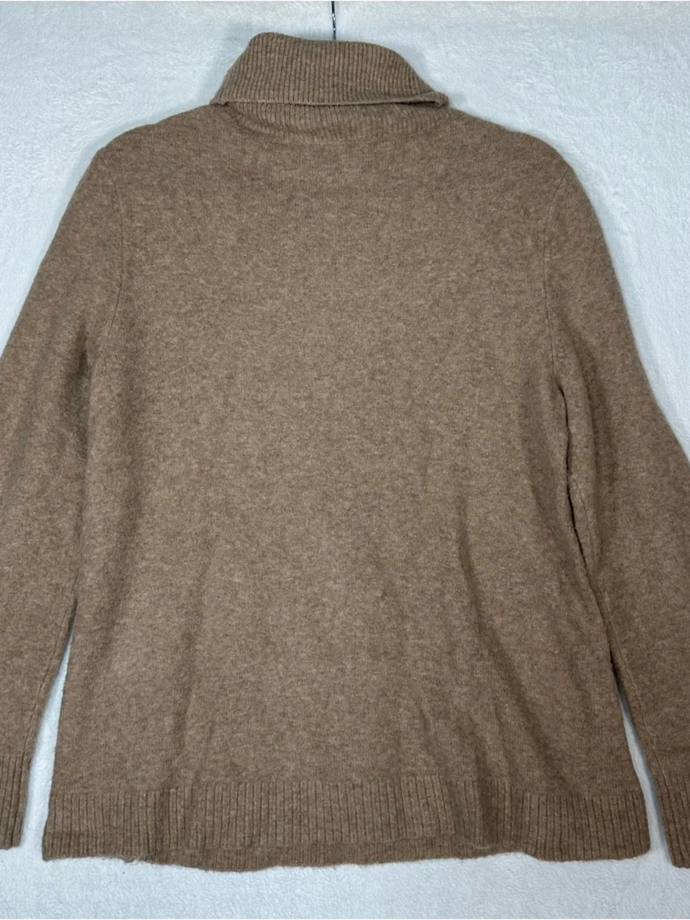 J.Crew Button Side Turtleneck Sweater Small Tan Camel Vented Hem‎ Supersoft